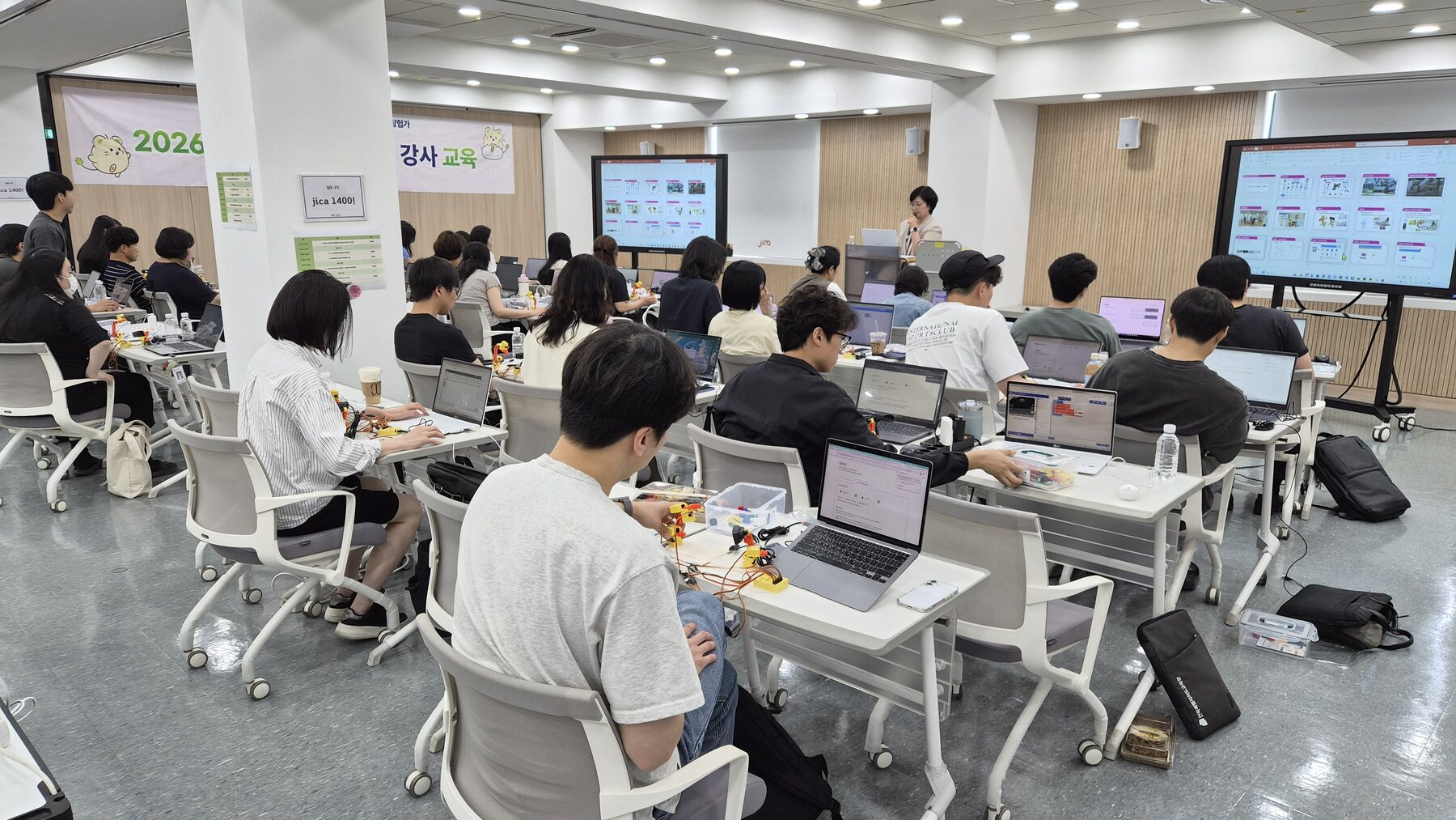 PLAYCODING 강사 교육 현장